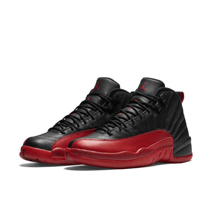 Air Jordan 12 Retro Flu Game (2016) Angle 2