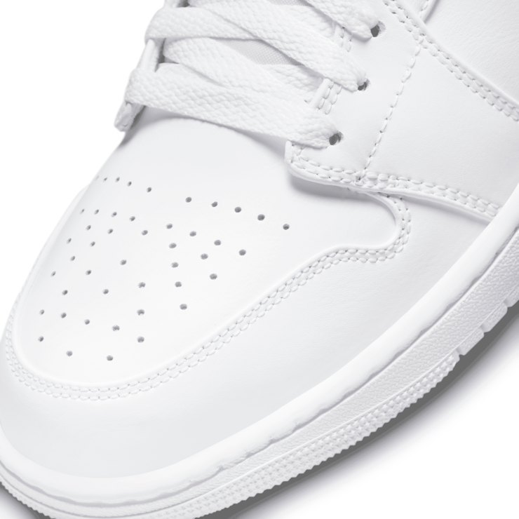 Air Jordan 1 Mid Triple White (2022) Angle 4