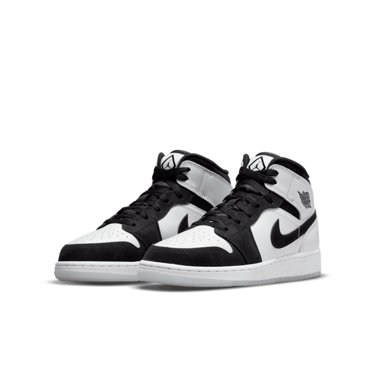 Air Jordan 1 Mid Diamond Shorts (GS) Angle 2