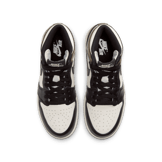 Air Jordan 1 Retro High Dark Mocha (GS) Angle 1
