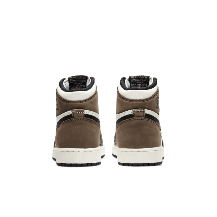 Air Jordan 1 Retro High Dark Mocha (GS) Angle 3