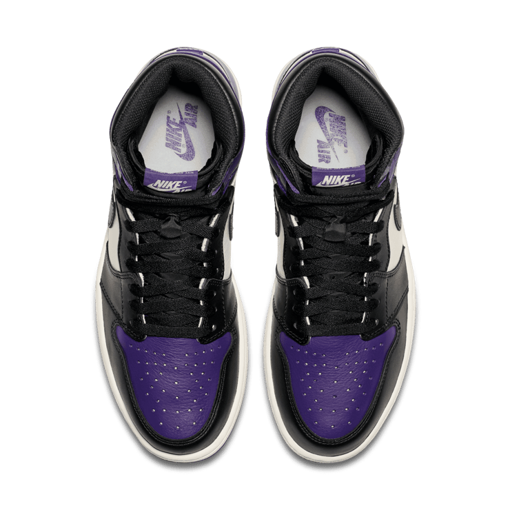 Air Jordan 1 Retro High Court Purple Angle 1