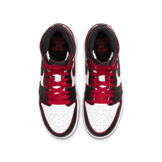 Air Jordan 1 Retro High Bloodline (GS) Angle 1