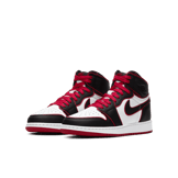Air Jordan 1 Retro High Bloodline (GS) Angle 2