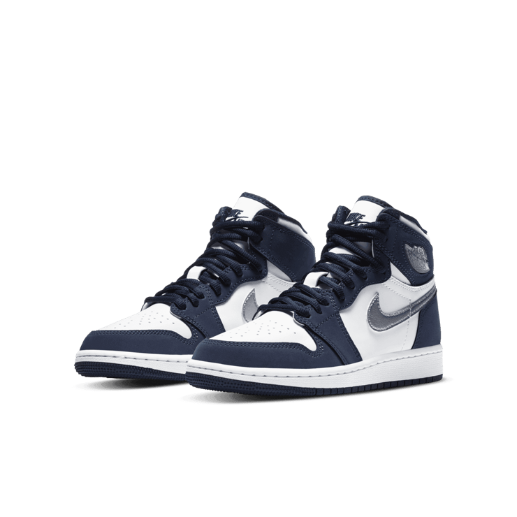 Air Jordan 1 Retro High CO Japan Midnight Navy (GS) Angle 2