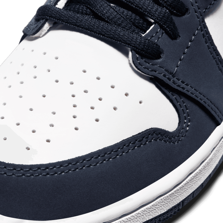 Air Jordan 1 Retro High CO Japan Midnight Navy (GS) Angle 4