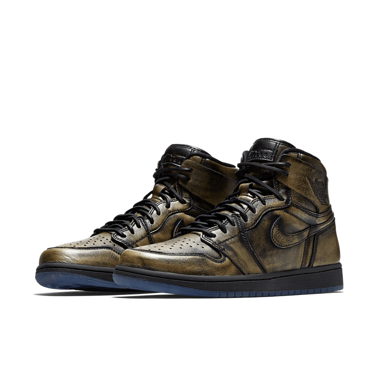 Air Jordan 1 Retro High OG Wings Angle 2