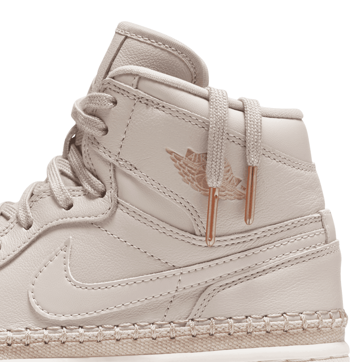 Air Jordan 1 Retro High Desert Sand (W) Angle 4