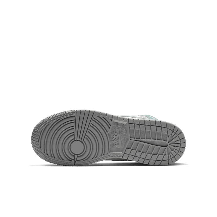 Air Jordan 1 Retro High Turbo Green (GS) Angle 0