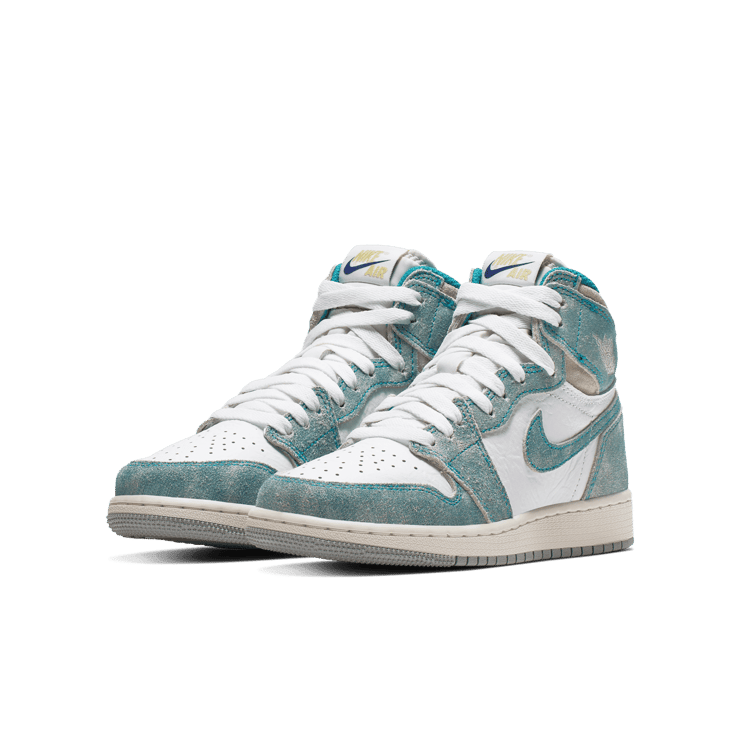 Air Jordan 1 Retro High Turbo Green (GS) Angle 2