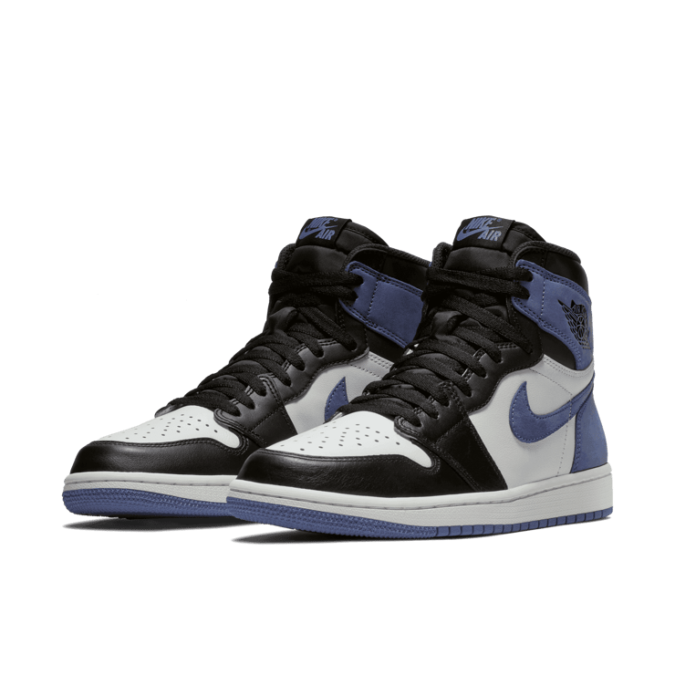 Air Jordan 1 Retro High Blue Moon Angle 2