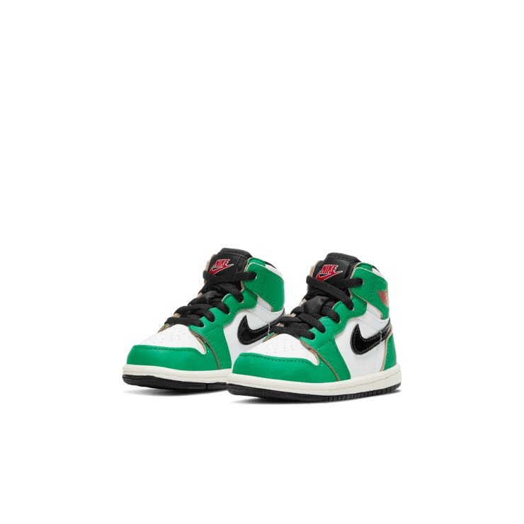 Air Jordan 1 Retro High Lucky Green (TD) Angle 2