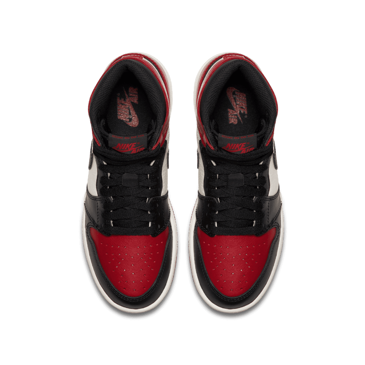Air Jordan 1 Retro High Bred Toe (GS) Angle 1