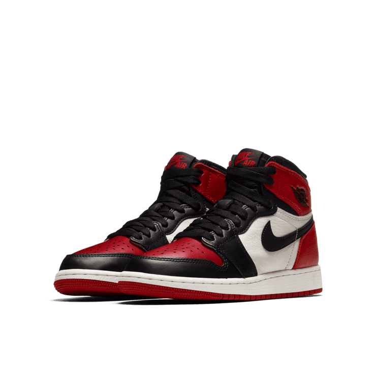 Air Jordan 1 Retro High Bred Toe (GS) Angle 2