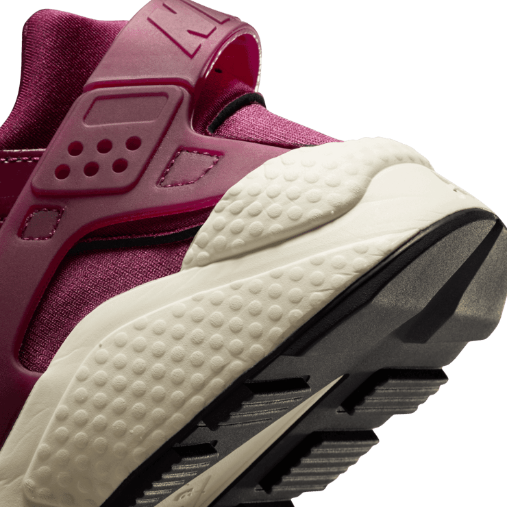 Nike Air Huarache Dark Beetroot (W) Angle 5