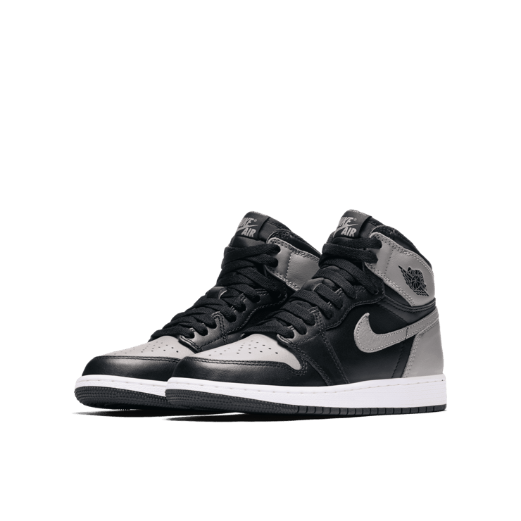 Air Jordan 1 Retro High Shadow (2018) (GS) Angle 2