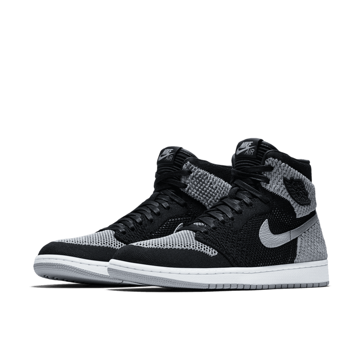 Air Jordan 1 Retro High Flyknit Shadow Angle 2