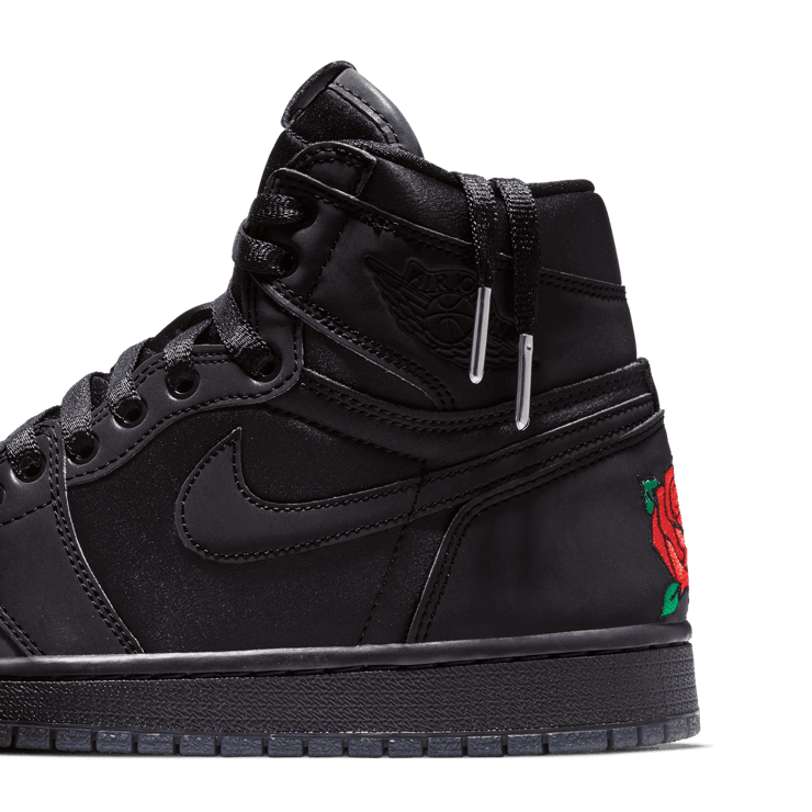 Air Jordan 1 Retro High Rox Brown (W) Angle 8