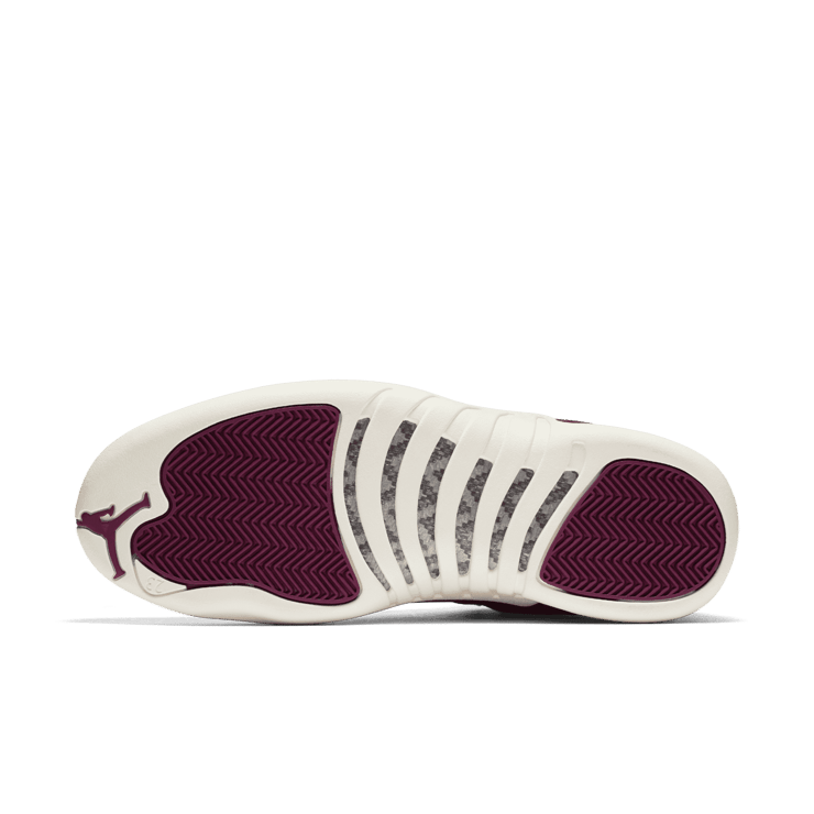 Air Jordan 12 Retro Bordeaux Angle 0