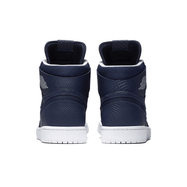 Air Jordan 1 Retro Nouveau Navy Snake Angle 3