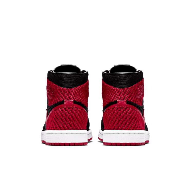 Air Jordan 1 Retro High Flyknit Bred (GS) Angle 3