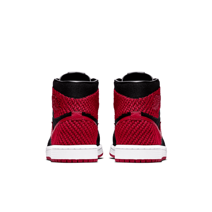 Air Jordan 1 Retro High Flyknit Bred (GS) Angle 3