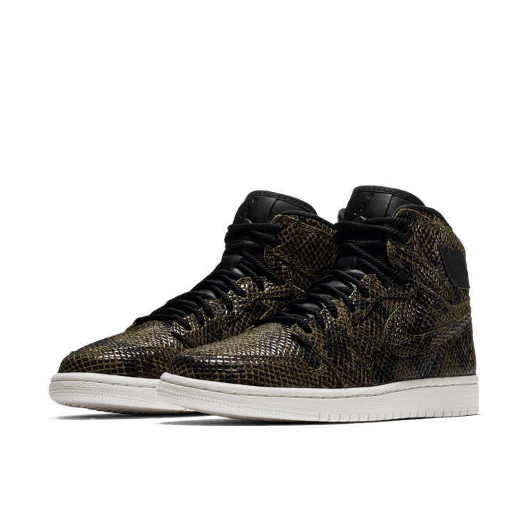 Air Jordan 1 Retro High Snakeskin (W) Angle 2