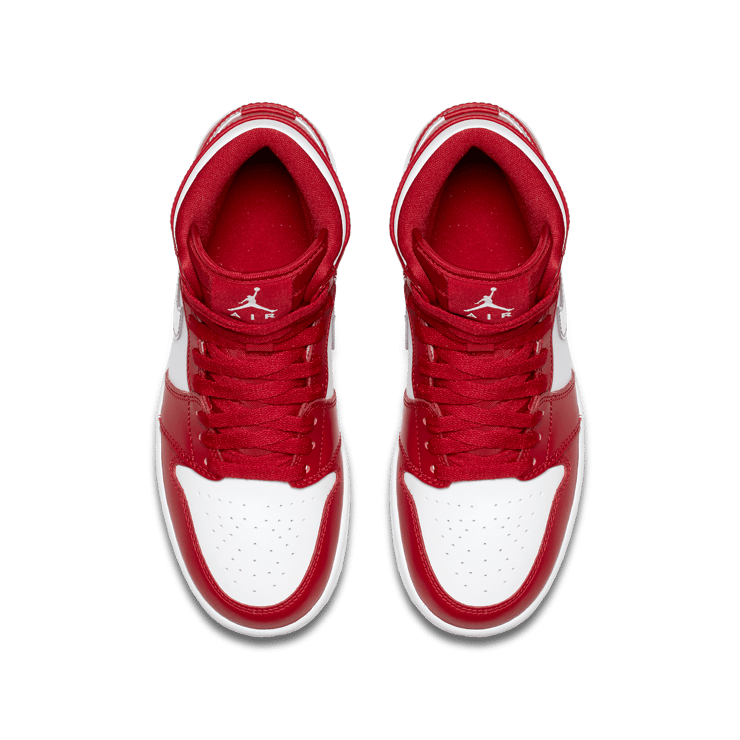 Air Jordan 1 Retro High Silver Medal (GS) Angle 1