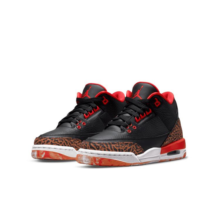 Air Jordan 3 Retro Kumquat (GS) Angle 2