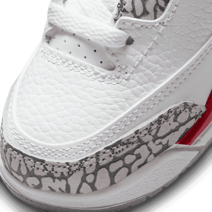 Air Jordan 3 Retro Cardinal (TD) Angle 4