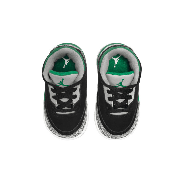 Air Jordan 3 Retro Pine Green (TD) Angle 1