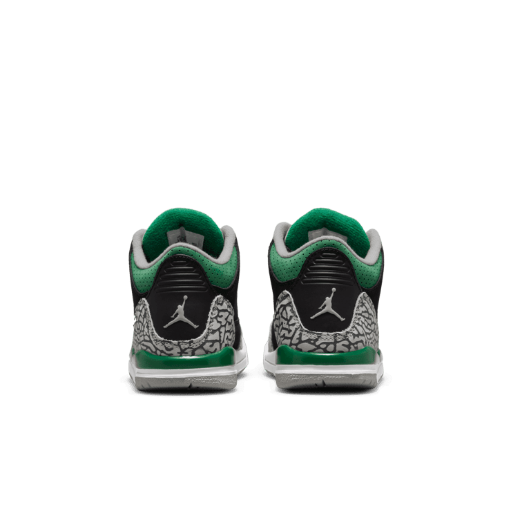 Air Jordan 3 Retro Pine Green (PS) Angle 3