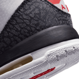Air Jordan 3 Retro SE Fire Red Denim (GS) Angle 5