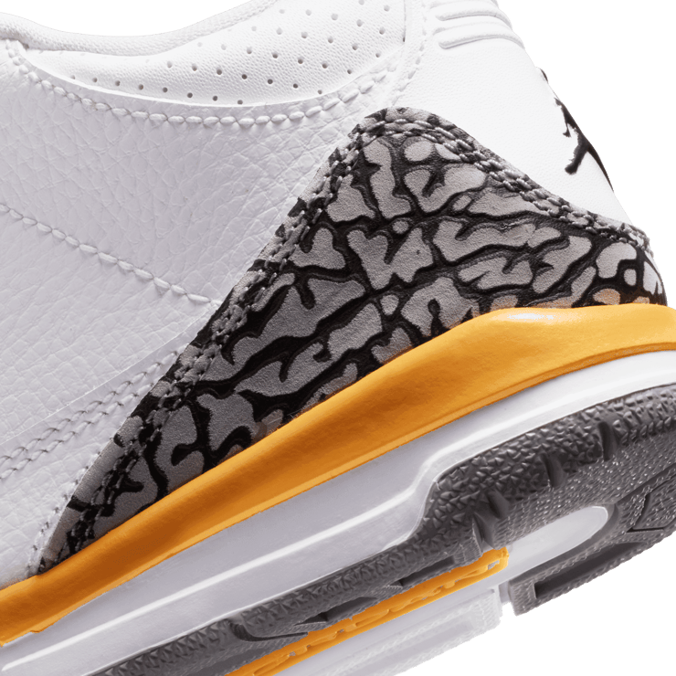 Air Jordan 3 Retro Laser Orange (PS) Angle 5