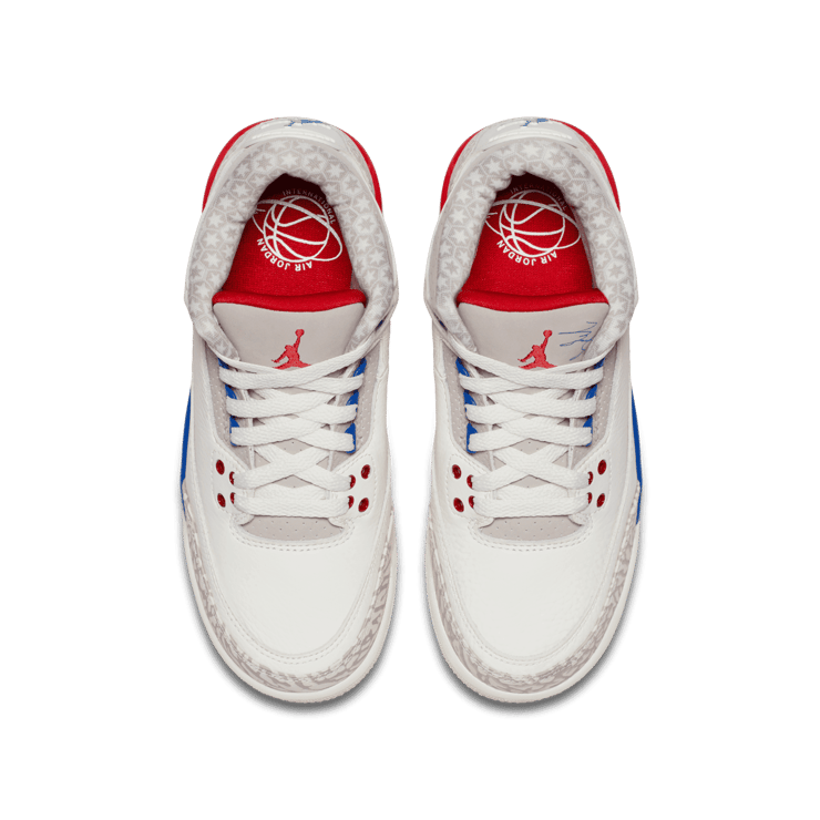 Air Jordan 3 Retro International Flight (GS) Angle 1