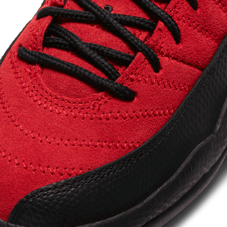 Air Jordan 12 Retro Reverse Flu Game (GS) Angle 4