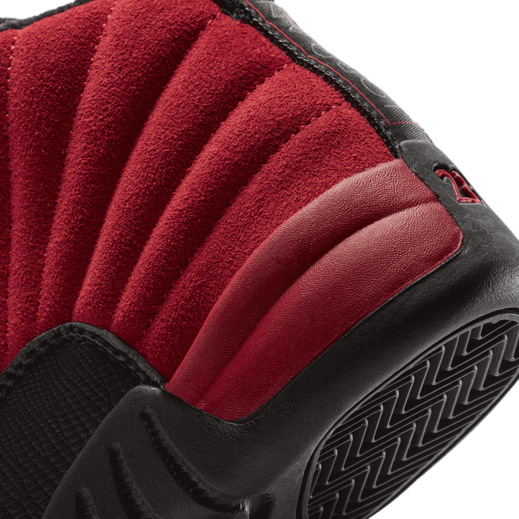 Air Jordan 12 Retro Reverse Flu Game (PS) Angle 5