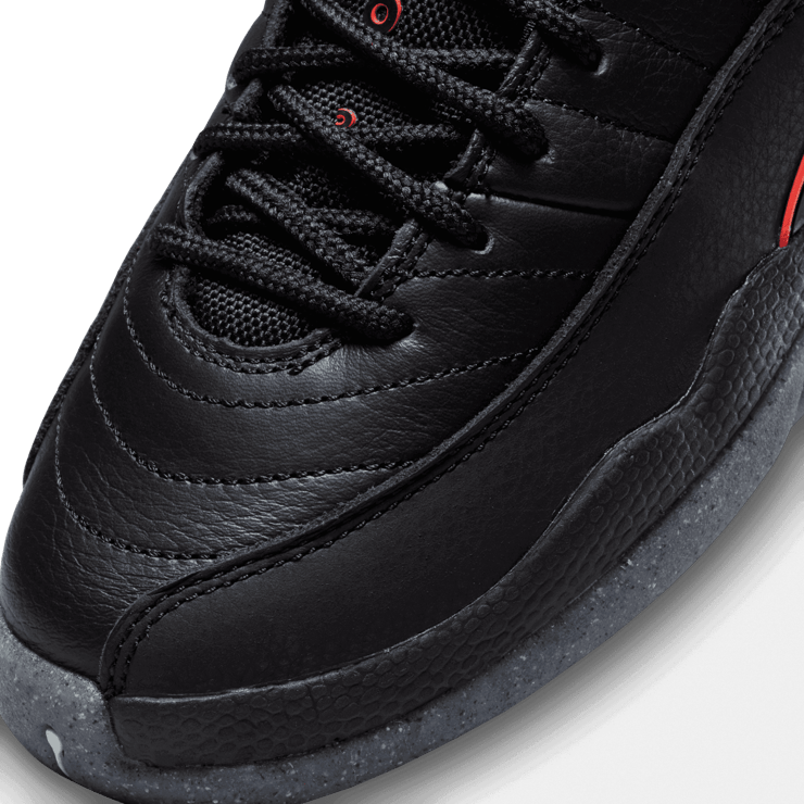Air Jordan 12 Retro Utility (GS) Angle 4