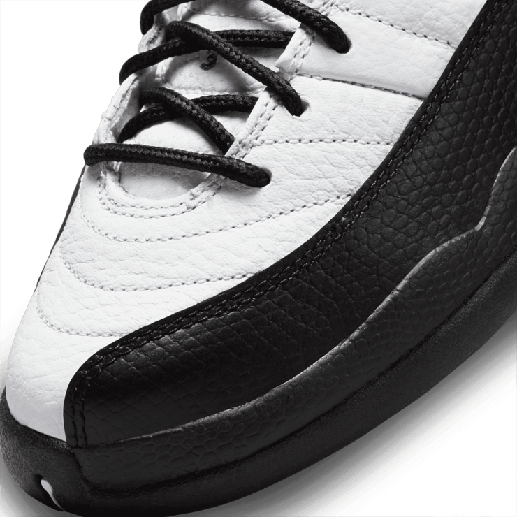 Air Jordan 12 Retro Royalty Taxi (GS) Angle 4