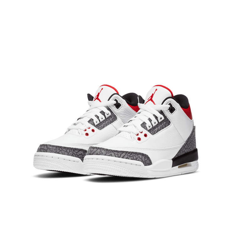 Air Jordan 3 Retro SE-T JP Fire Red Denim (GS) Angle 2