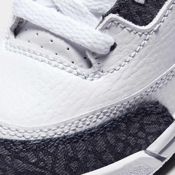 Air Jordan 3 Retro SE-T Fire Red Denim (TD) Angle 4