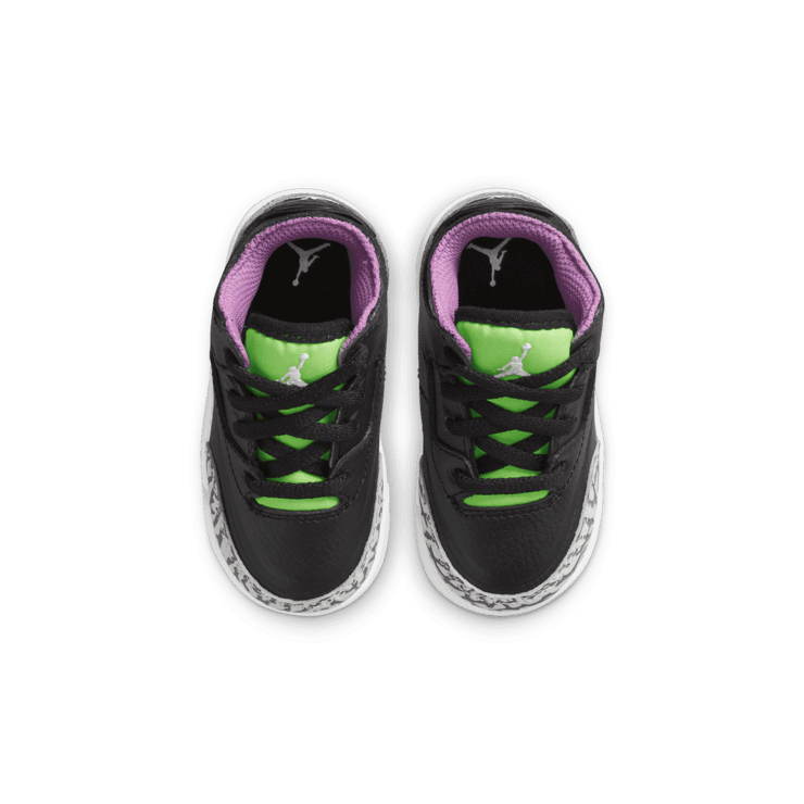 Air Jordan 3 Retro Electric Green (TD) Angle 1