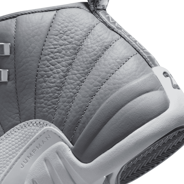 Air Jordan 12 Retro Stealth (GS) Angle 5