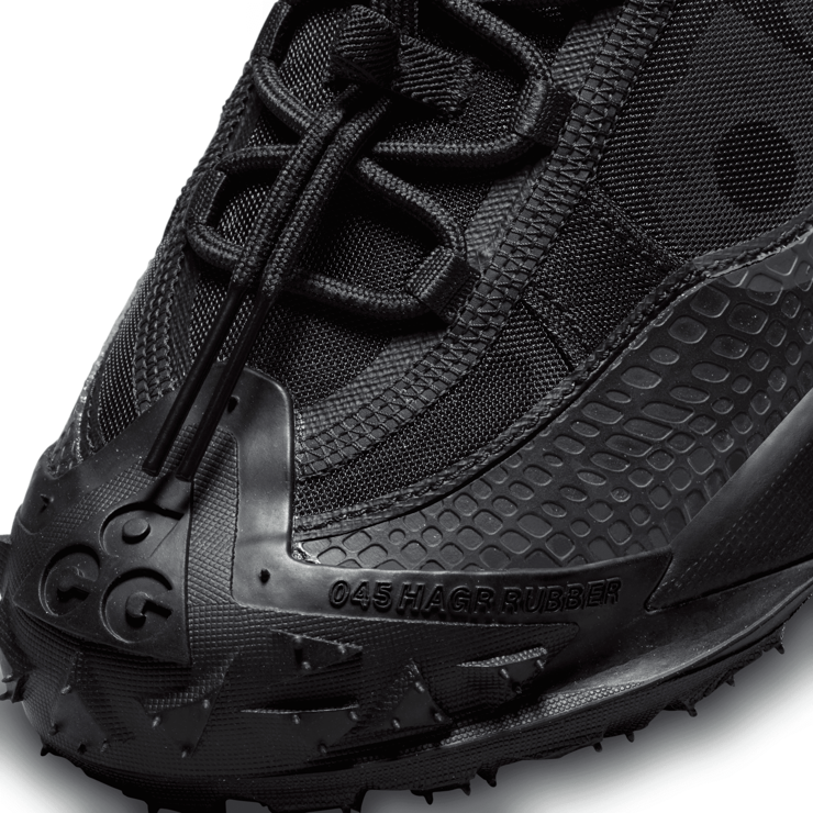 Nike ACG Mountain Fly 2 Low Black Anthracite Angle 0