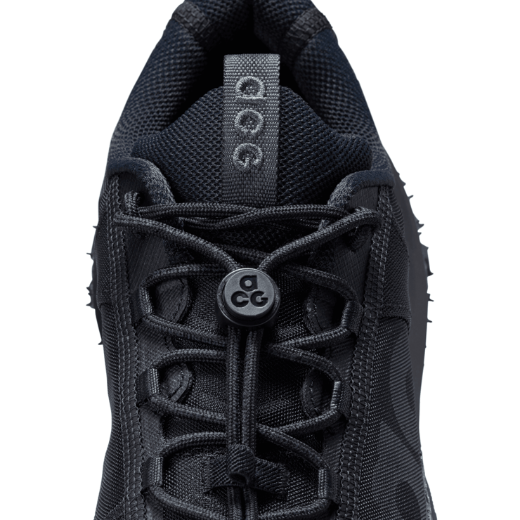 Nike ACG Mountain Fly 2 Low Black Anthracite Angle 1