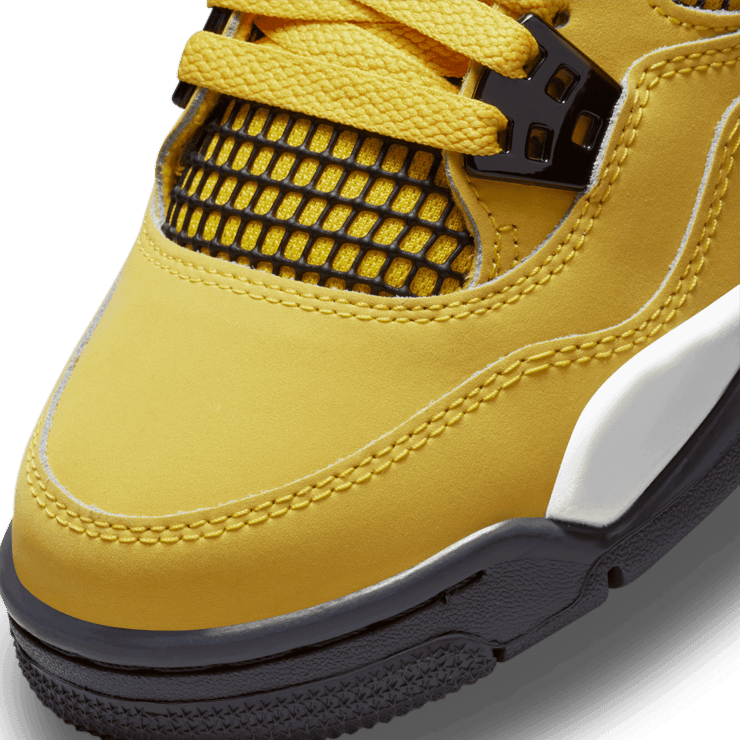 Air Jordan 4 Retro Lightning (2021) (GS) Angle 4
