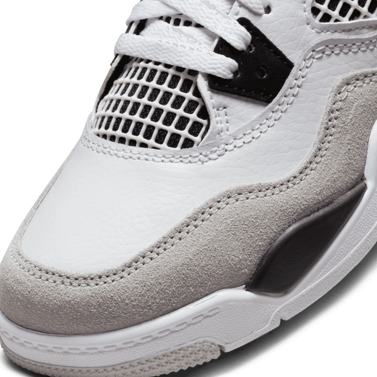 Air Jordan 4 Retro Military Black (PS) Angle 4