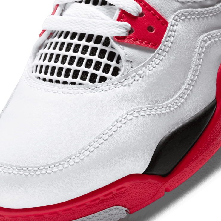 Air Jordan 4 Retro Fire Red (2020) (PS) Angle 4