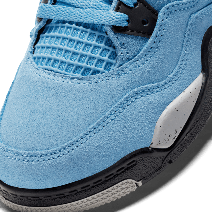 Air Jordan 4 Retro University Blue (PS) Angle 4