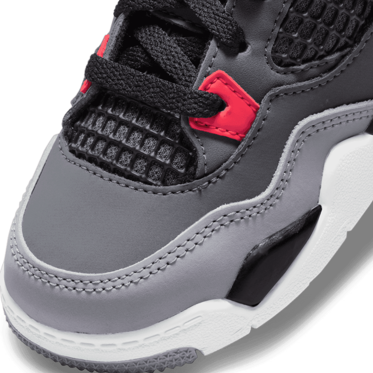 Air Jordan 4 Retro Infrared (TD) Angle 4